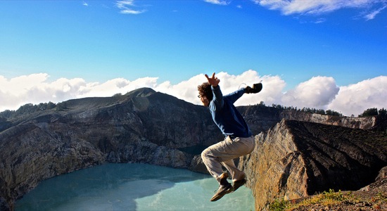 jumping in to the Kelimutu volcano