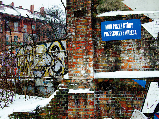 2014-01-20-streetartpoland2.jpg