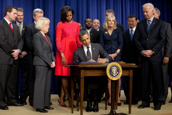 2014-02-04-obamasigning.jpg