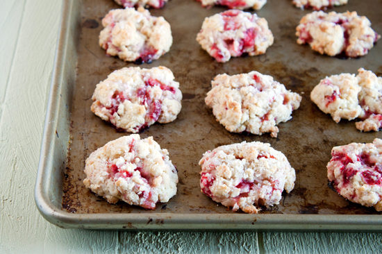 2014-02-05-strawberryshortcakecookies.jpg