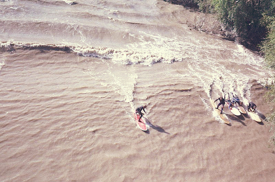 2014-02-15-riversurfing4.jpg