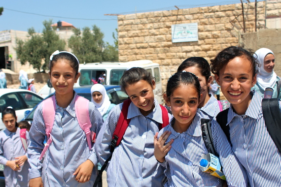 2014-02-25-EstherKilchherr_Bethlehem_2013_SchoolgirlsatTuquSchool.jpg