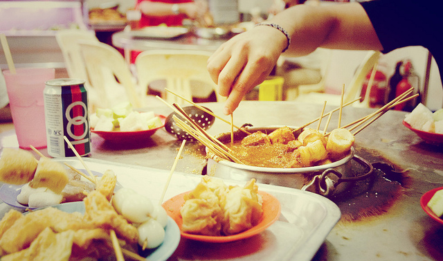 OTP's Guide to Eating With Your Hands | HuffPost