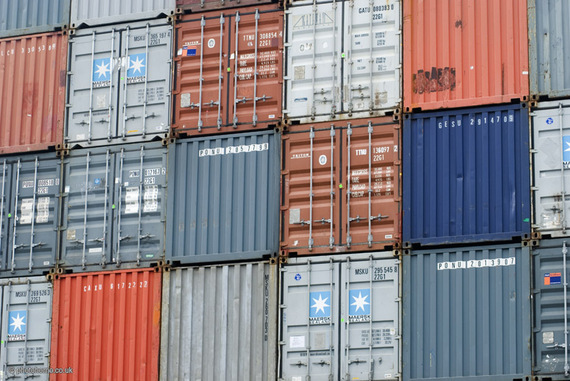 2014-03-18-Shipping_containers_at_Clyde.jpg