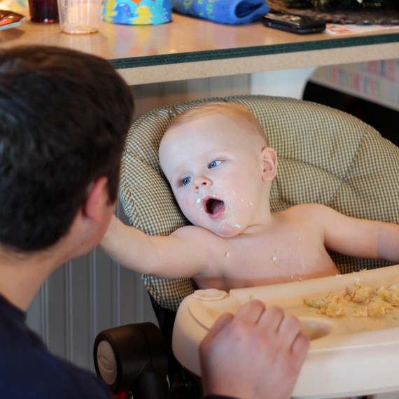 2014-03-18-babyfeedingdad620x6201394812655.jpeg