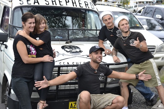 2014-04-03-SeaShepherdVolunteersEarthDrReeseHalter