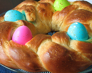 2014-04-14-italianeasterbreadcrop.jpg