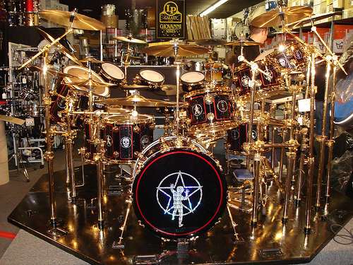 2014-04-17-neilpeartkit.jpg