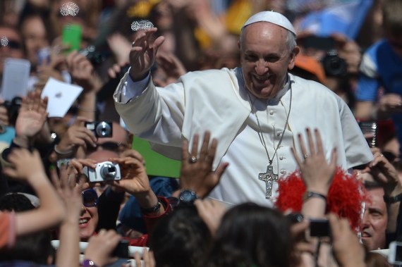 2014-04-21-PopeFrancisatEaster2014slide_346326_3641754_freefromHuffPostblogGettyImages.jpg