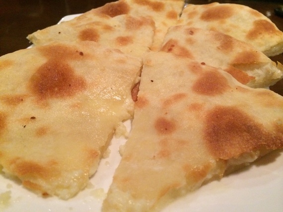 2014-04-22-khachapuri.JPG