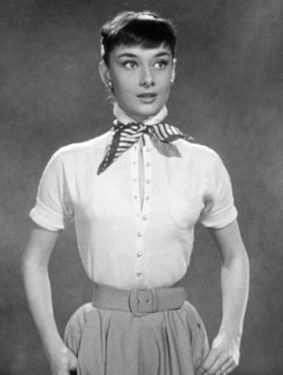 2014-05-04-Audrey_Hepburn_screentest_in_Roman_Holiday_trailer.jpg