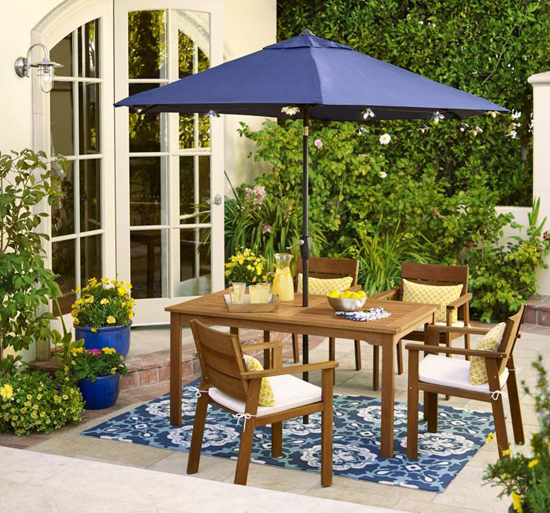 Set the Mood for Summer Outdoor Entertaining with a Focal Point