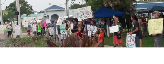 2014-05-13-protestors.jpg