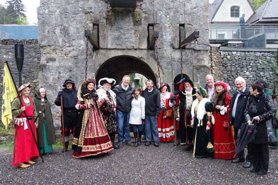 2014-05-28-ricksteveseuropetourgroupmedievalehrenburg.jpg