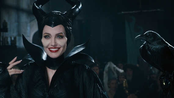 2014-06-09-Malefica02Jolie.jpg