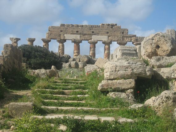 2014-06-10-SicilyRuins2.jpg