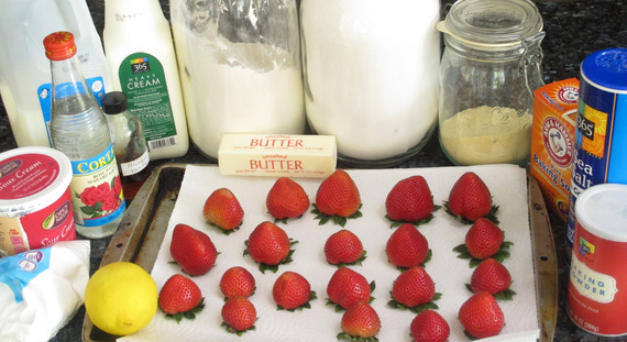 2014-06-13-20140611strawberrycakeingredients.jpg