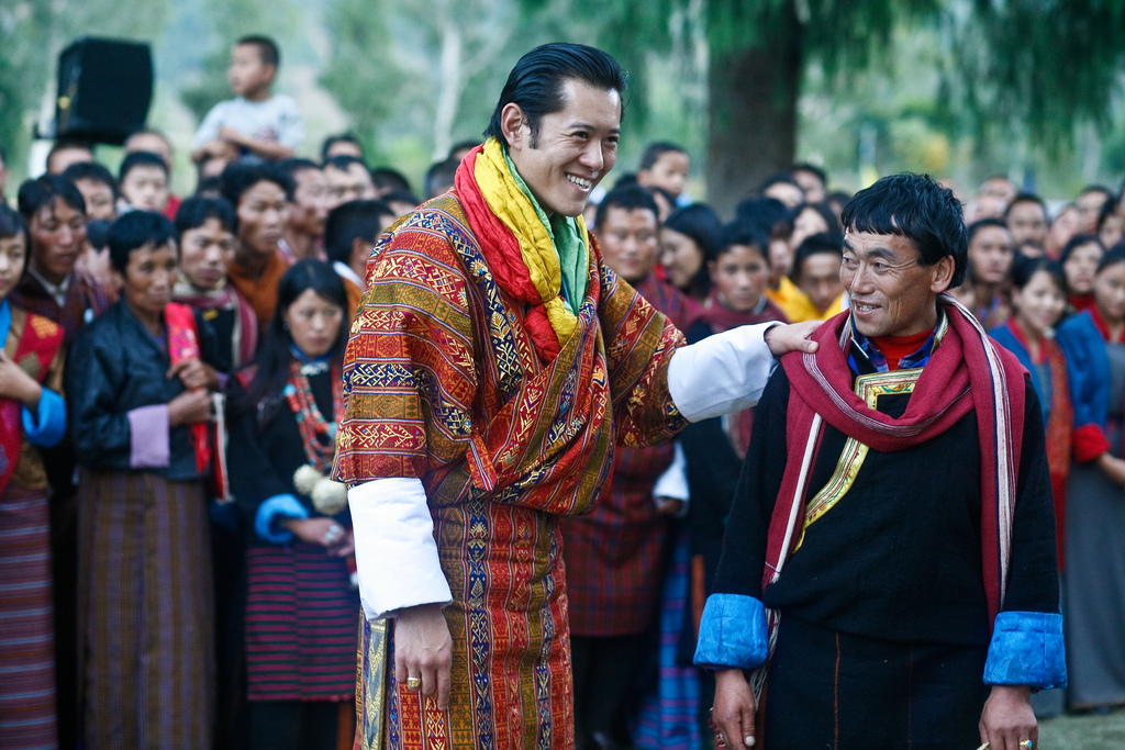 Бутан счастье. Бутан люди. Бутания. Право бутана. Bhutan DW Documentary.