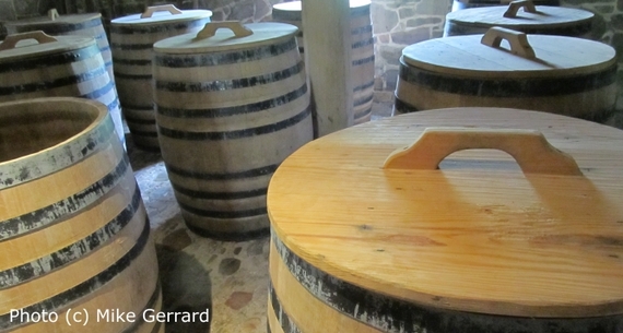 2014-06-16-George_Washington_Whiskey_Distillery_Barrels.jpg