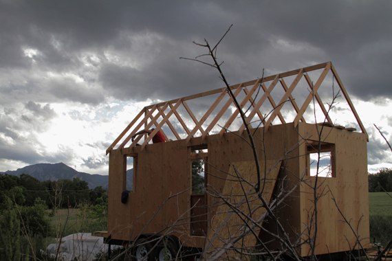 2014-06-19-HuffPostTINYHouseBuildingStormy.jpg