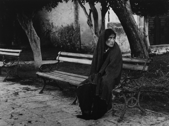 2014-06-20-Woman_on_Park_Bench.jpg