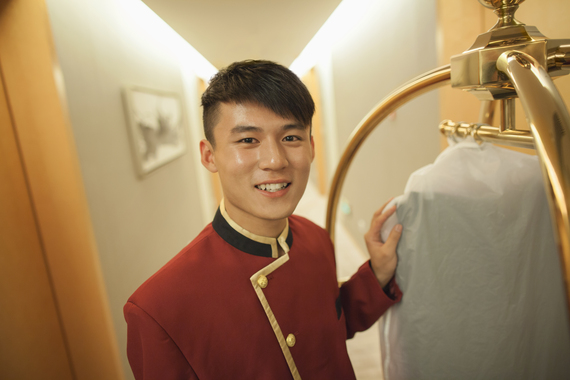 tipping bellhop