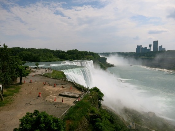 2014-07-08-NiagraFalls.jpg