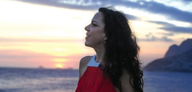 2014-07-17-BebelGilberto.jpg