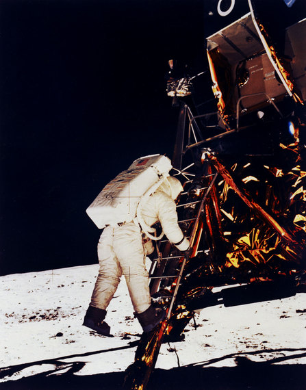 2014-07-18-62288main_aldrin_ladder_full.jpg