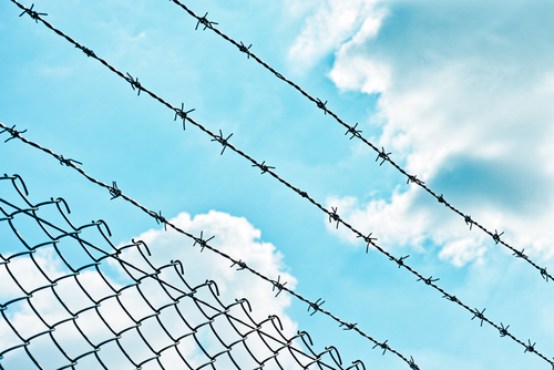 2014-07-30-barbedwire.jpg