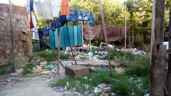 2014-08-02-12_slum.jpg