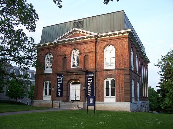 2014-08-05-800pxHamilton_College_theater.jpg