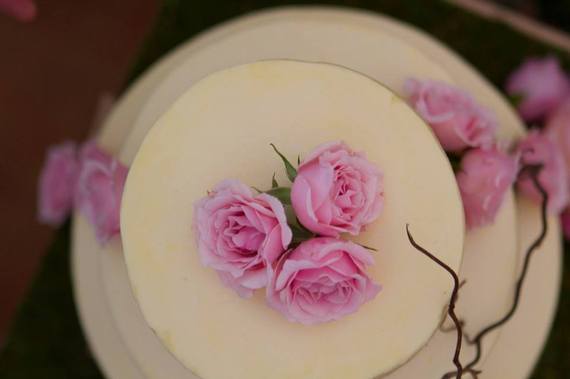 2014-08-14-Topviewweddingcake.jpg