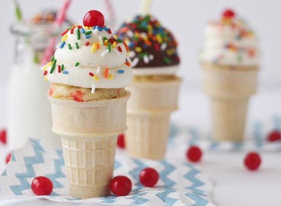 2014-08-18-icecreamconecupcakes1.jpg