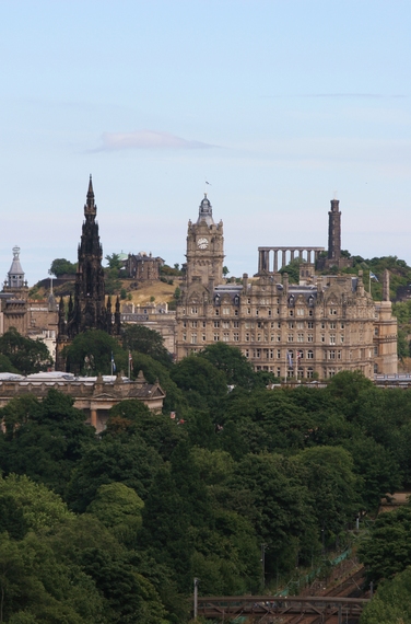 2014-09-11-Edinburghskyline1.jpg