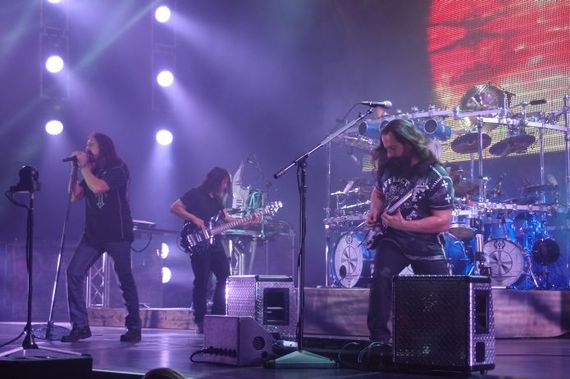 2014-10-08-dreamtheatersp14.jpg