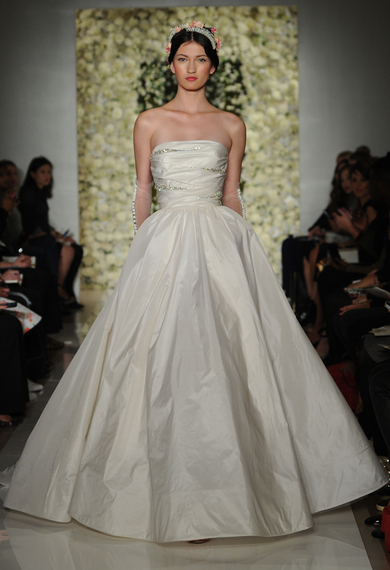 You've Got To See These Reem Acra Wedding Dresses With Crop Tops And ...