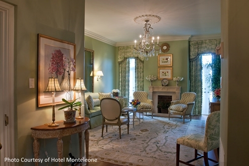 2014-10-13-10_Historic_US_Hotels_Hotel_Monteleone.jpg