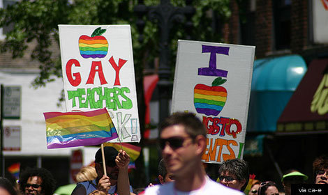 2014-10-14-gayteachrprotest3.jpg