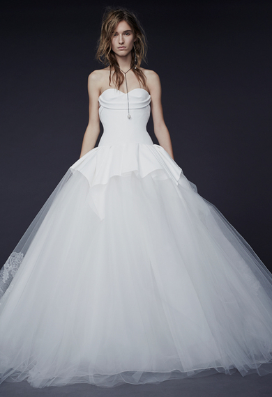 2014-10-15-verawangtulleballgownweddingdresses07.jpg