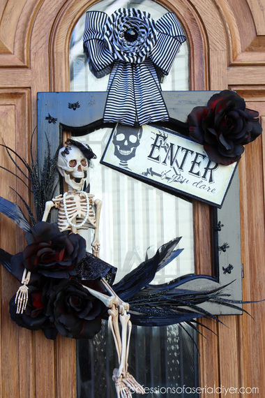 2014-10-20-halloweendecorationswreathcabinetdoorrepurposecraftsdoorshalloweendecorations.jpg