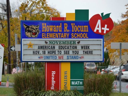 2014-10-21-HowardYocumElementarySchoolBoard.jpg