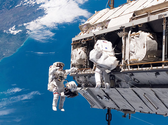 2014-10-21-SpaceWalk.jpg