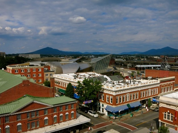 2014-10-27-RoanokefromtopofCenterintheSquare.jpg