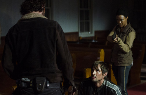 2014-10-28-TWD503RickGarethSasha.jpg