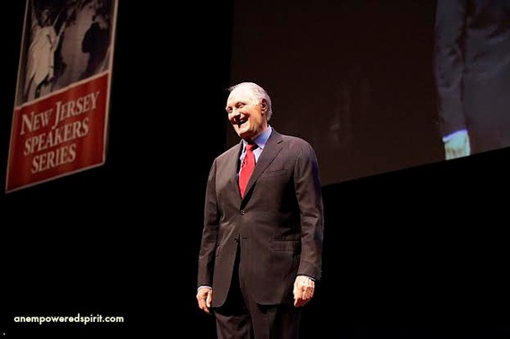 2014-11-03-AlanAlda1smilingNJPAC.jpg