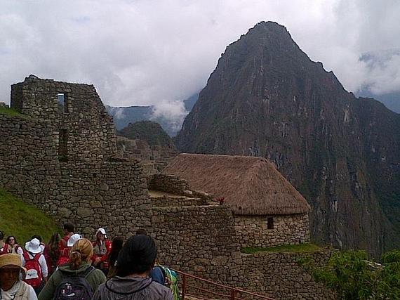 2014-11-03-SightseersatMachuPicchu.jpg