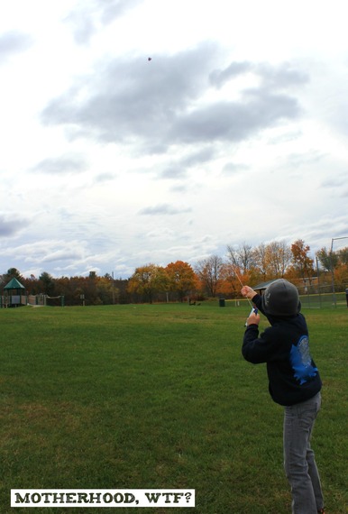 2014-11-05-BoyFlyingKite.jpg