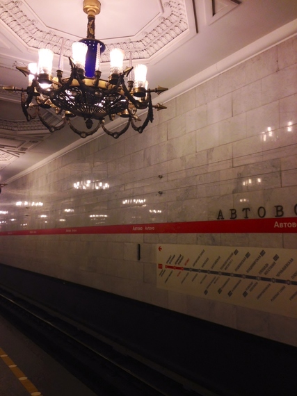 2014-11-06-chandliersubway.JPG