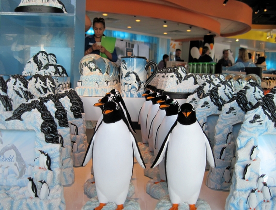 2014-11-17-Penguinstoysinshop.jpg